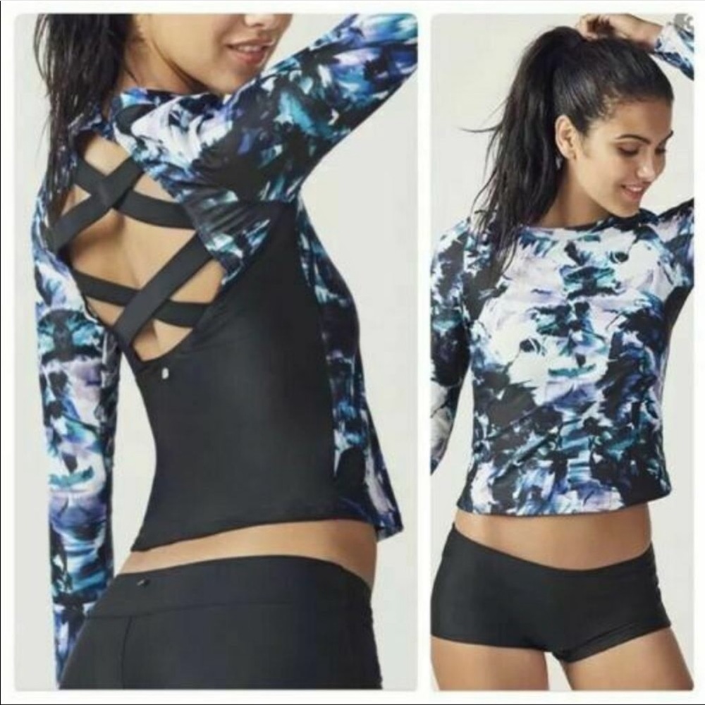 Fabletics Mina Criss-cross Rash guard size XS - Picture 2 of 10